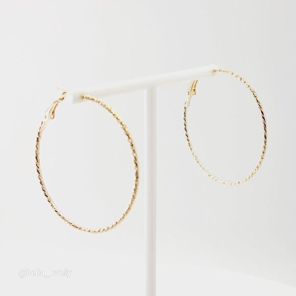 Large Textured Lightweight Gold Toned Hoop Earrings - Picture 2 of 4